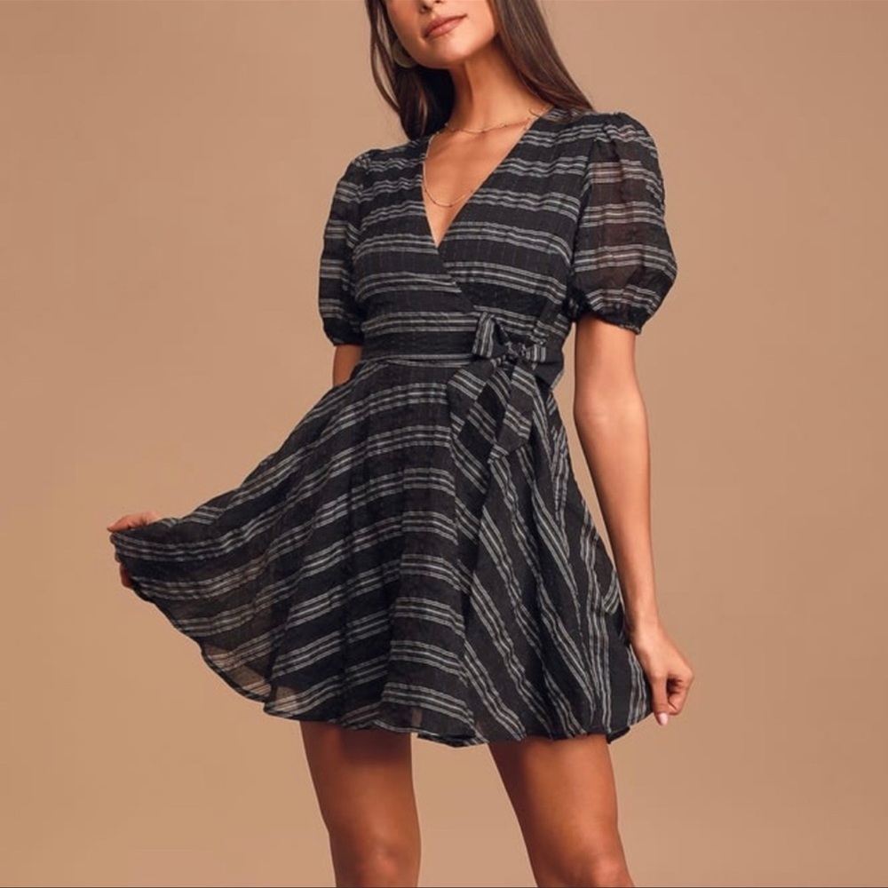 Lulus plaid about you organza wrap dress black blue